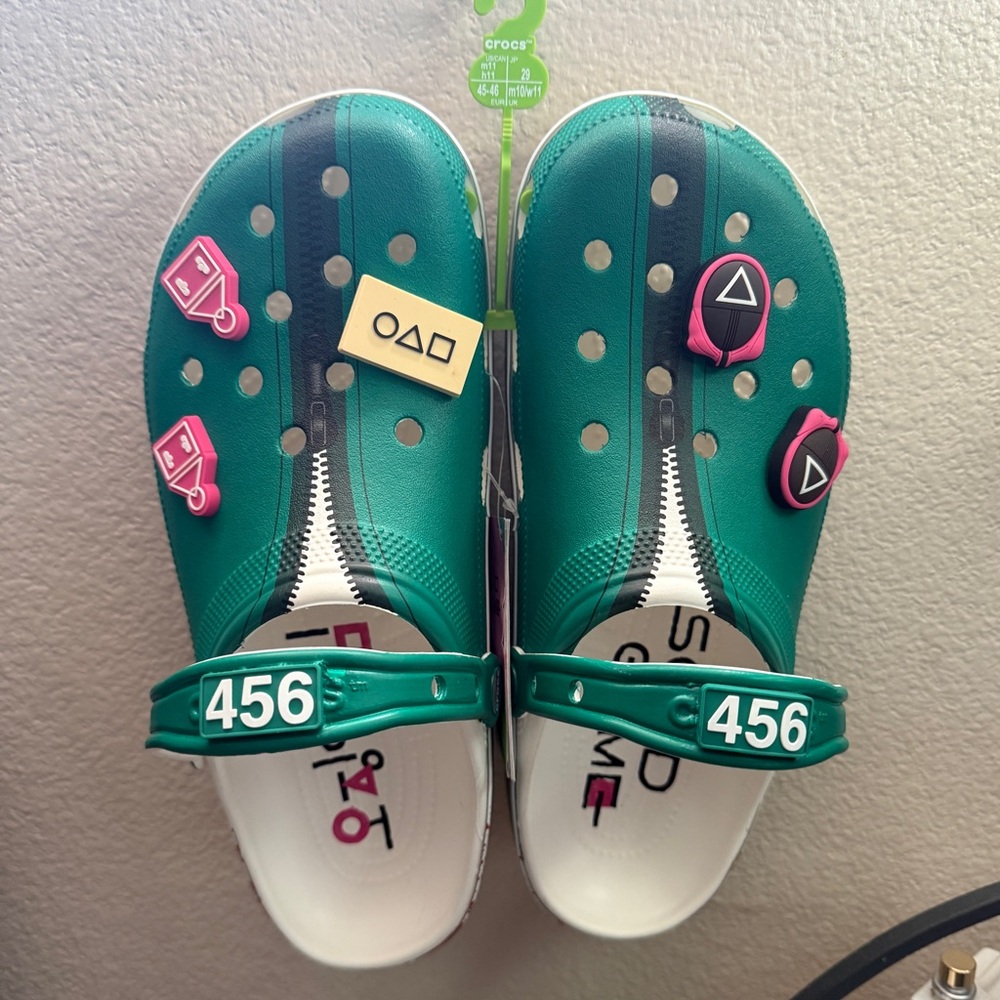 Crocs x Squid Game Men’s Size 11